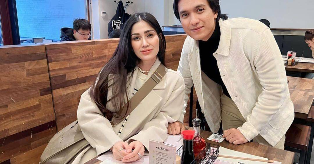 Instagram.com/ichaannisafaradila